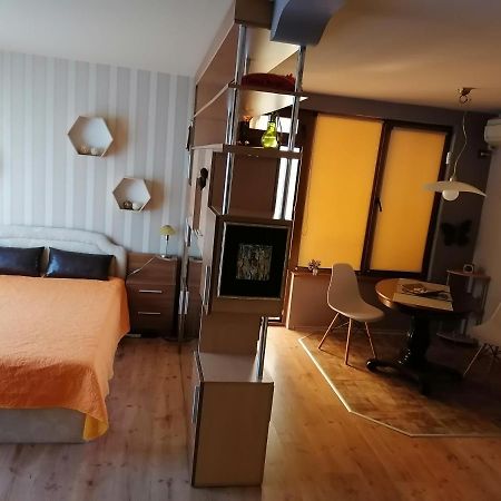 Lazur- Neben Meeresgarten 布尔加斯 外观 照片